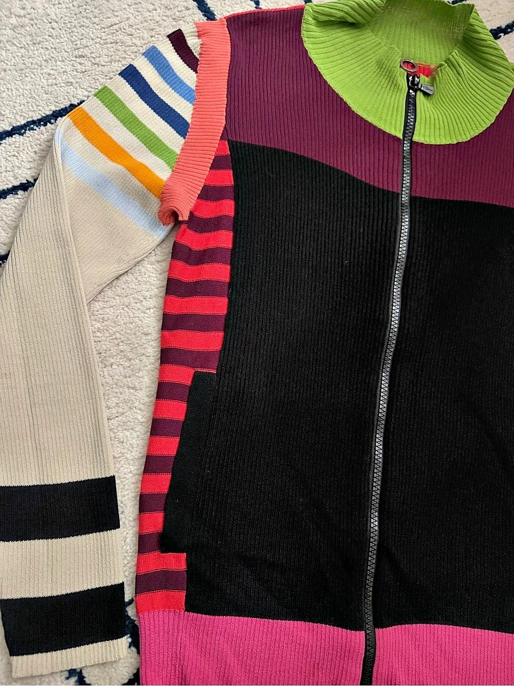 One Girl Who Color Block Zip Sweater - Picture 3 of 5